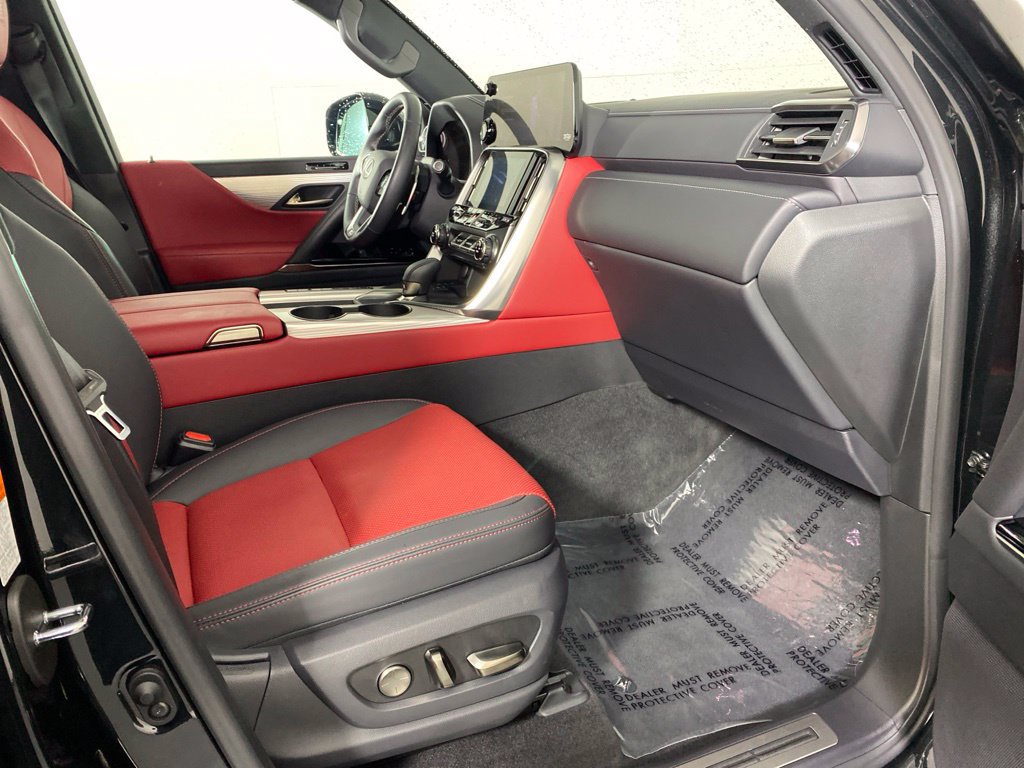 Certified 2026 Lexus LX 700h F Sport AWD/4WD image 34