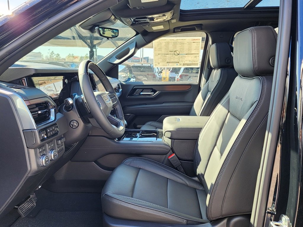New 2026 GMC Yukon XL Denali w/ Denali Reserve Package image 15