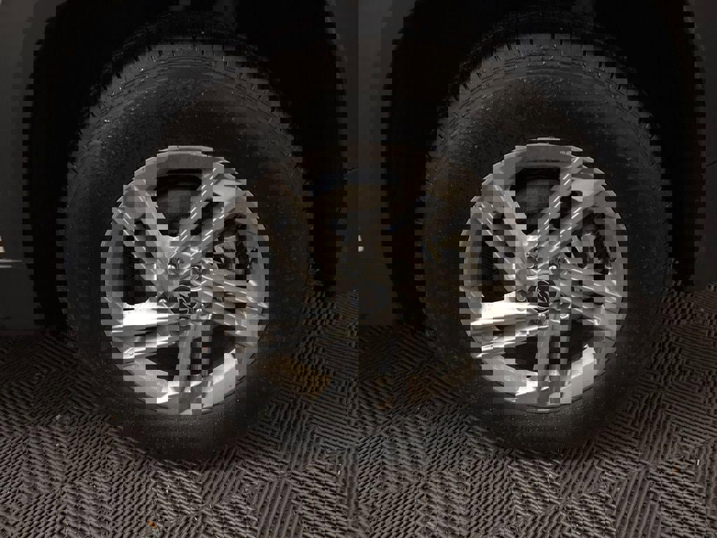 New 2025 Hyundai Tucson SE image 24