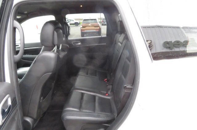 Used 2019 Jeep Grand Cherokee Limited AWD/4WD image 12