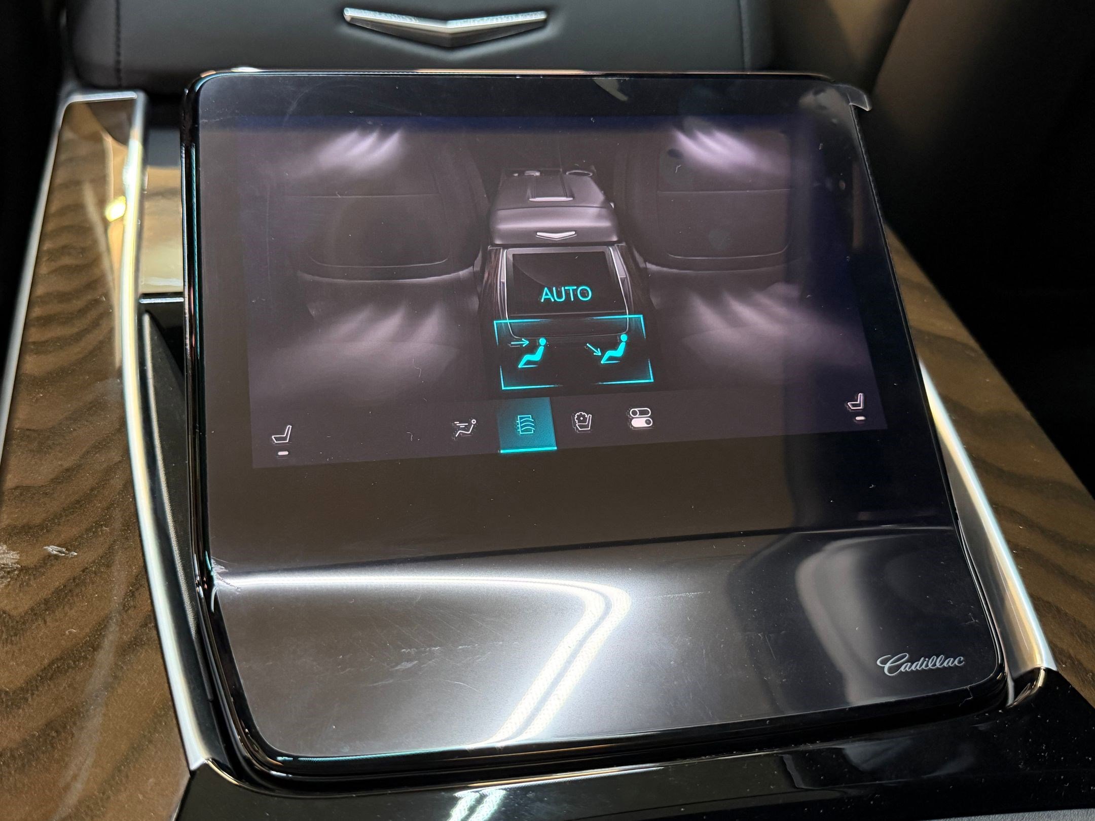 New 2026 Cadillac Escalade Platinum Sport AWD/4WD image 53