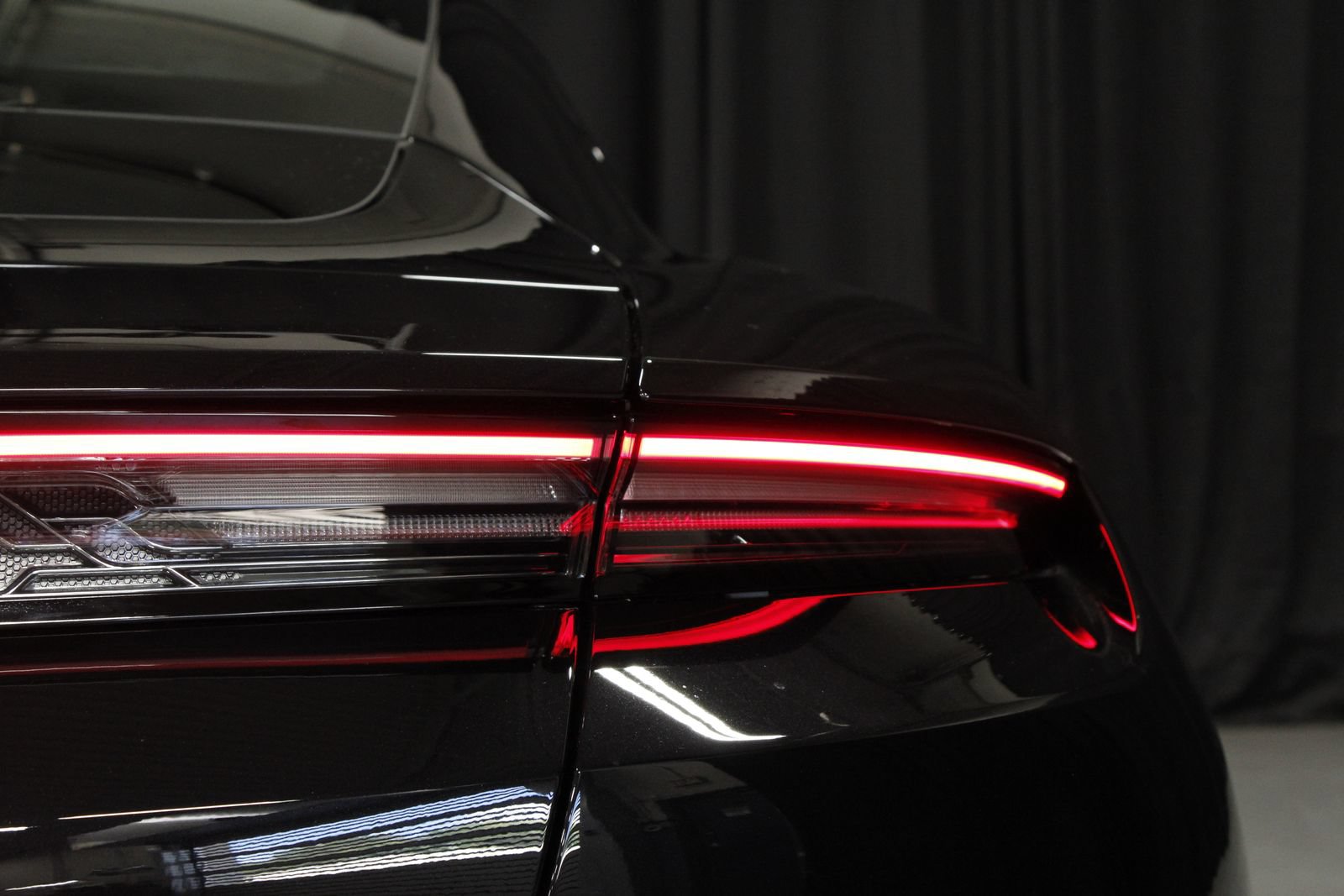 New 2026 Porsche Taycan AWD/4WD image 22