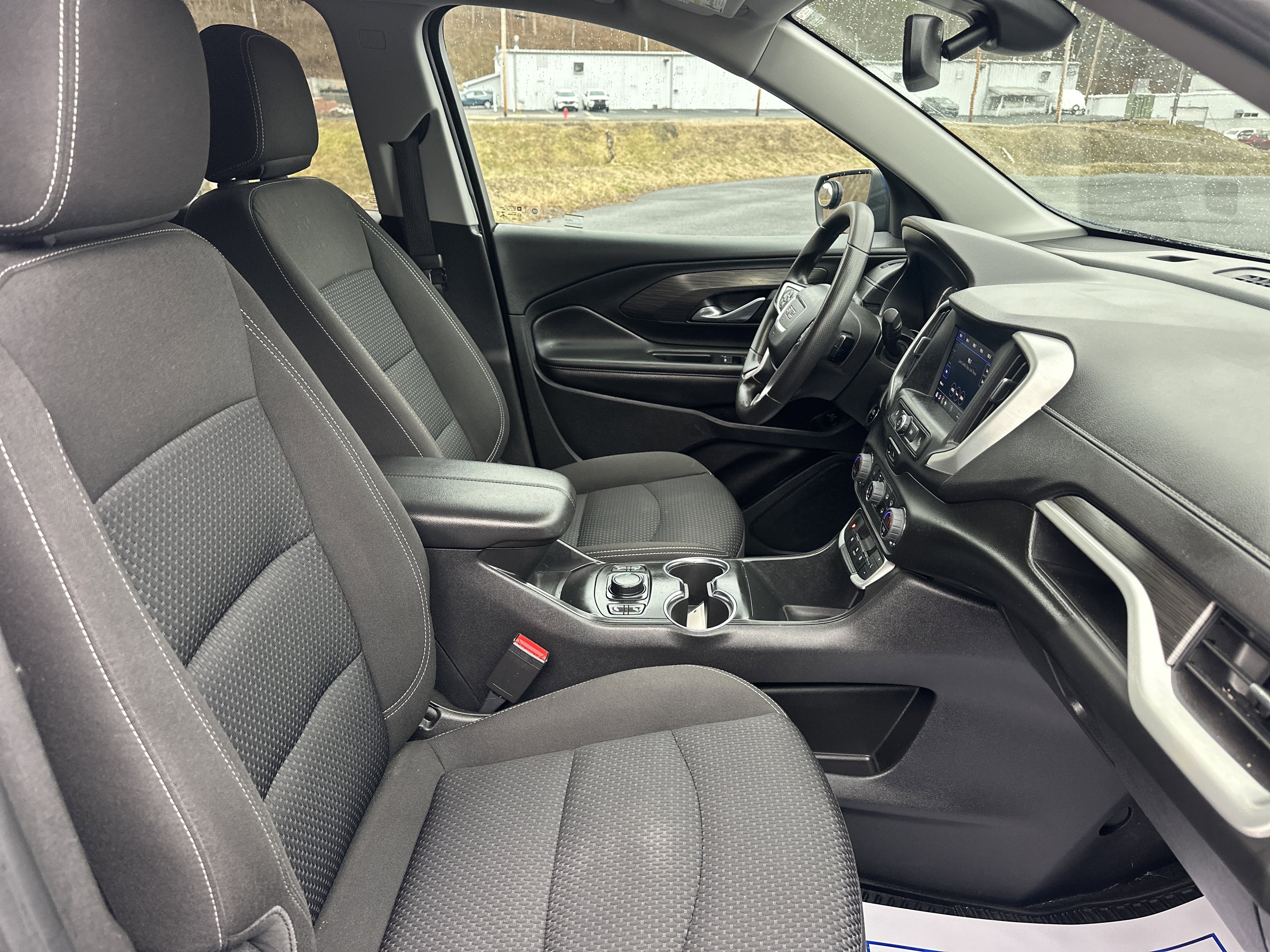 Used 2022 GMC Terrain SLE w/ Driver Convenience Package image 20