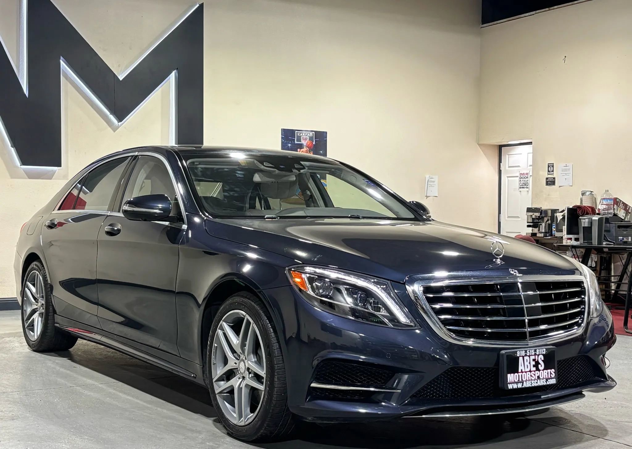 Used 2016 Mercedes-Benz S 550 Sedan image 2