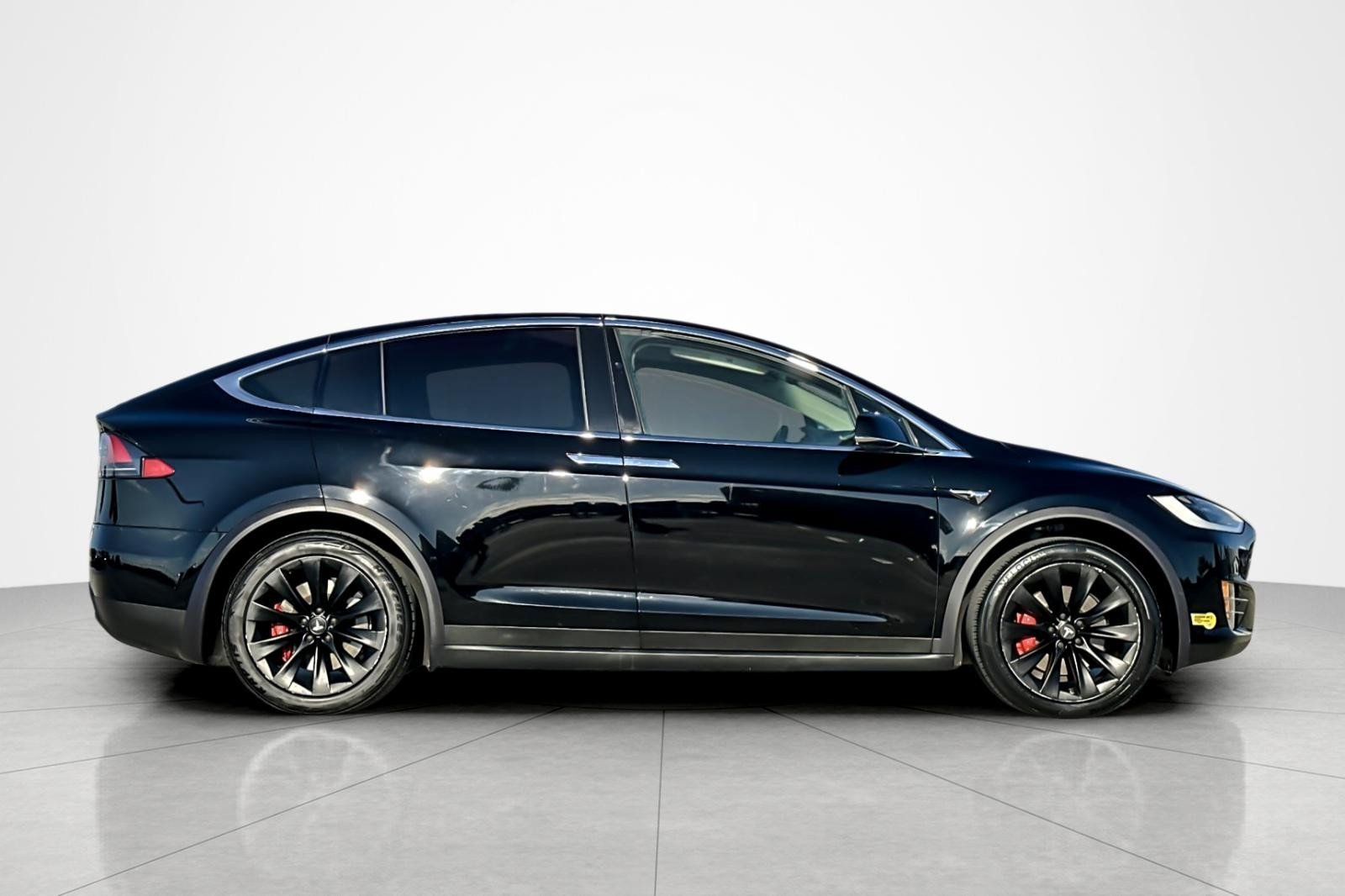 Used 2019 Tesla Model X Performance AWD/4WD image 6