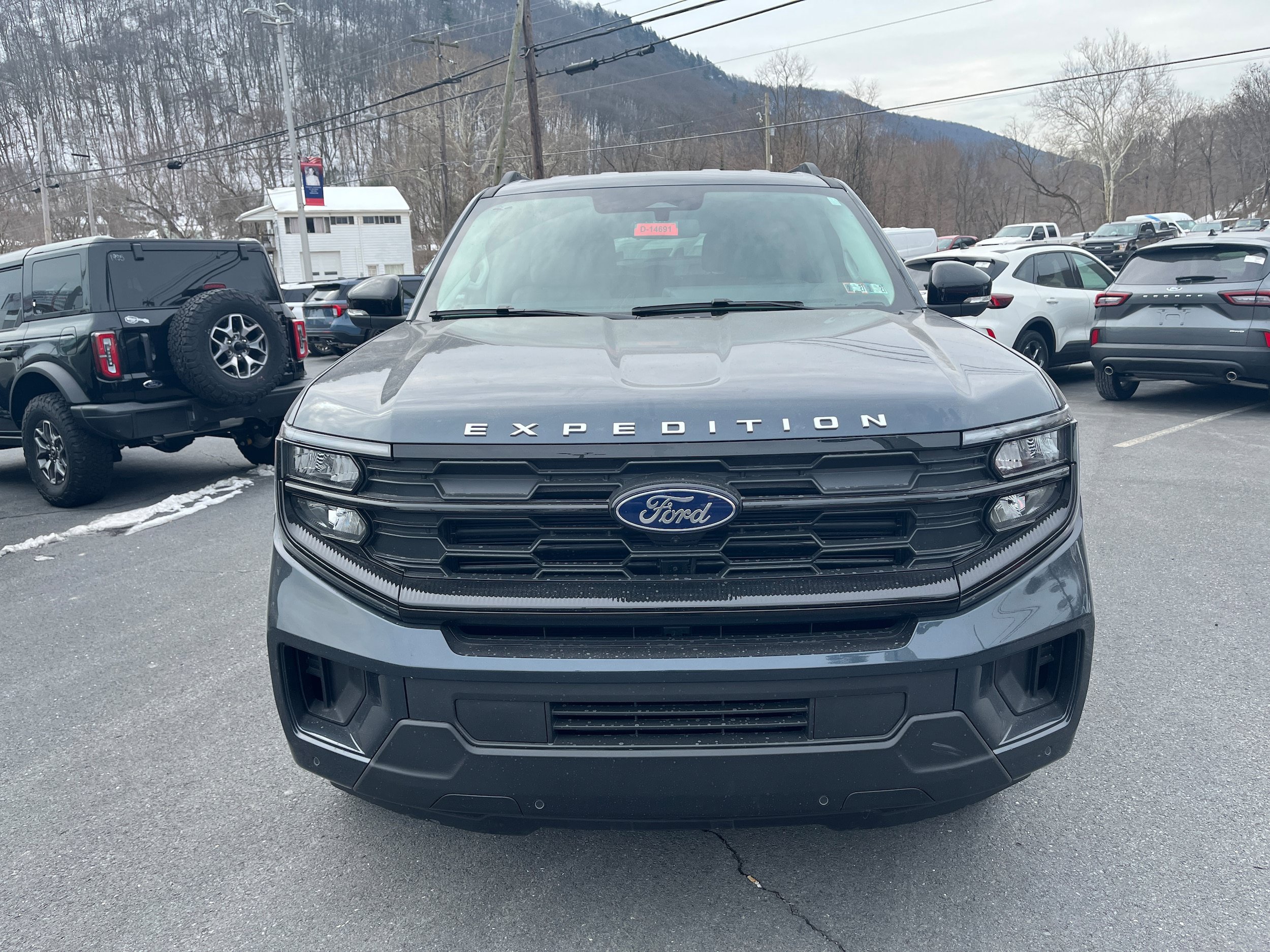 New 2026 Ford Expedition Max Active AWD/4WD image 2