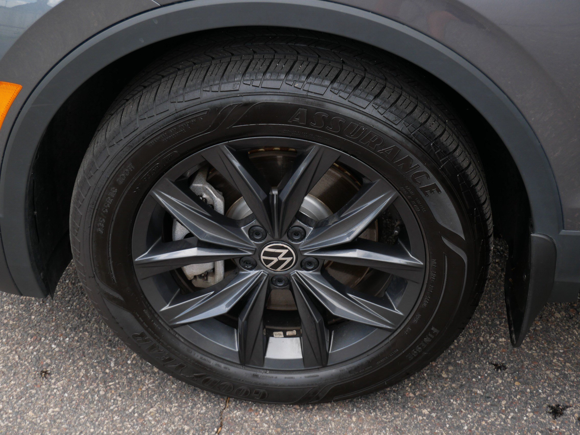 Certified 2024 Volkswagen Tiguan SE AWD/4WD image 15