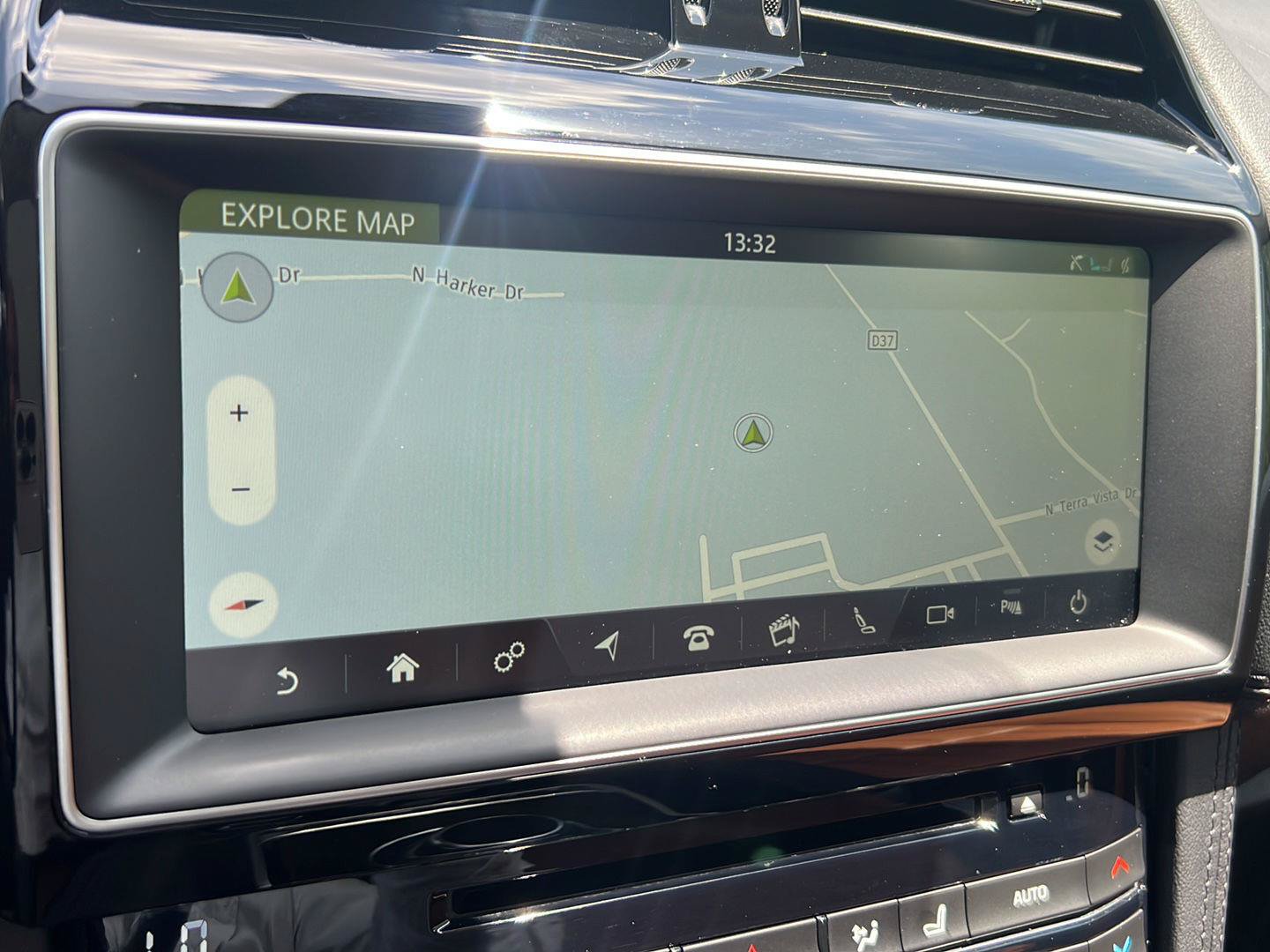 Used 2018 Jaguar F-PACE Portfolio AWD/4WD image 18