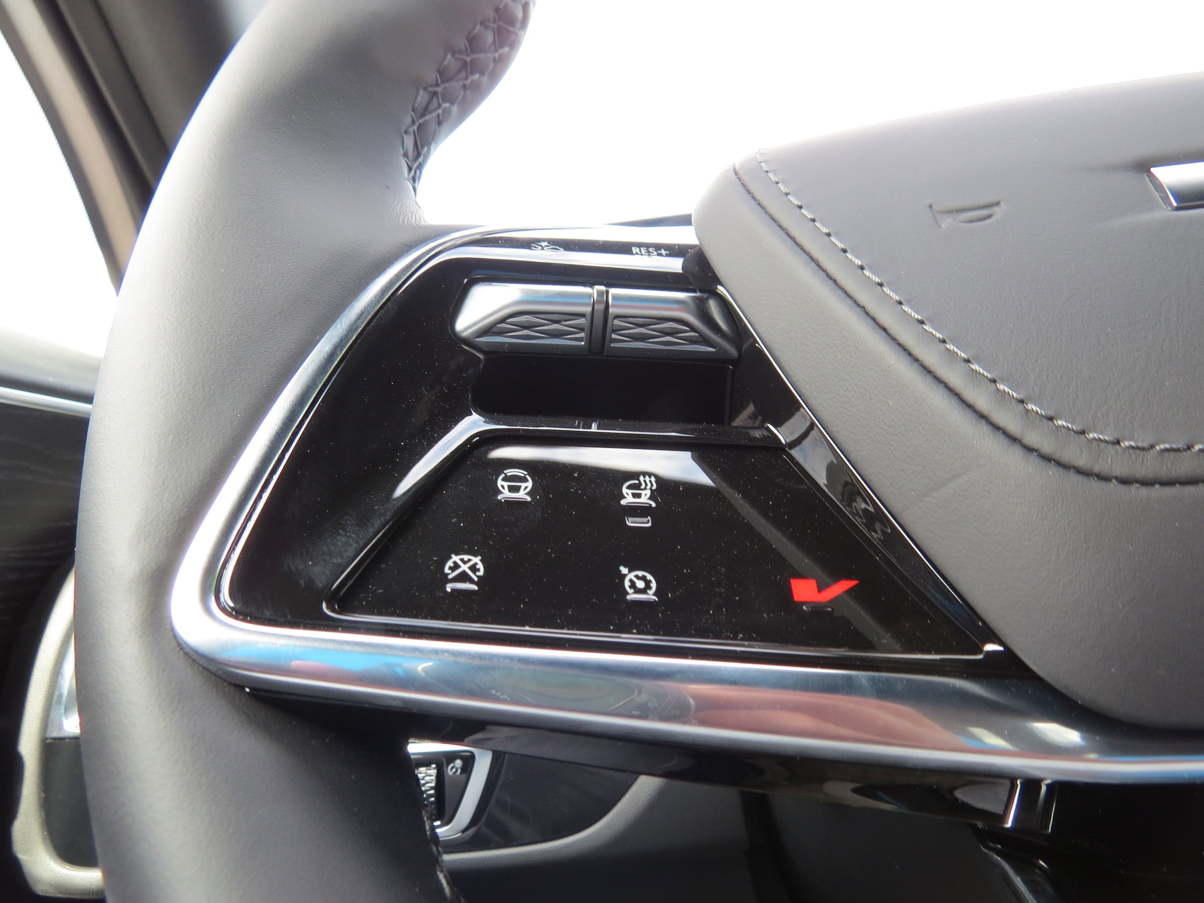 New 2026 Cadillac Lyriq V w/ Exterior Carbon Fiber Package image 20