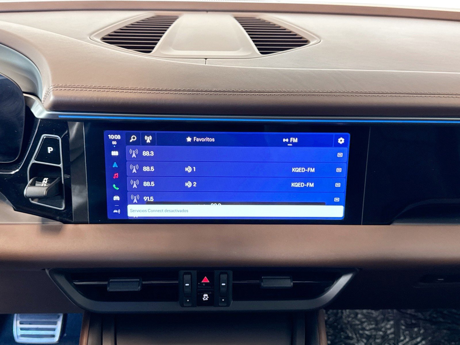 Certified 2025 Porsche Macan 4S Electric image 16