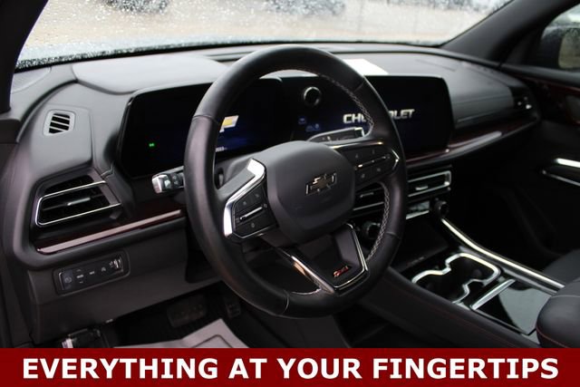 Used 2025 Chevrolet Traverse Z71 w/ Driver Confidence Package AWD/4WD image 2