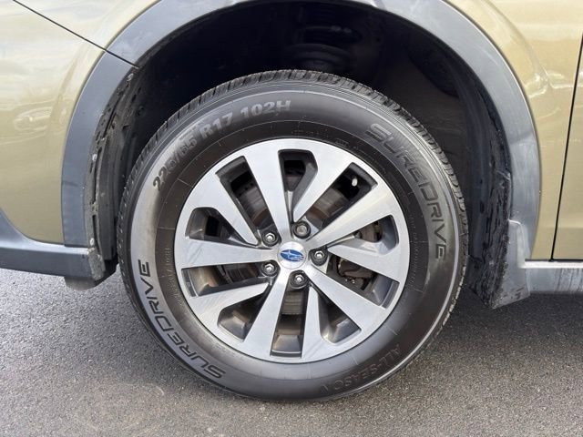 Used 2020 Subaru Outback Premium image 25