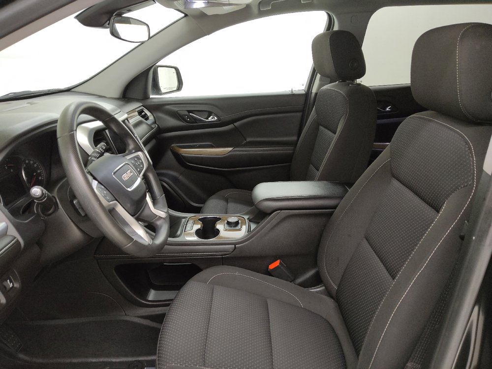 Used 2023 GMC Acadia SLE w/ LPO, Floor Liner Package FWD image 17