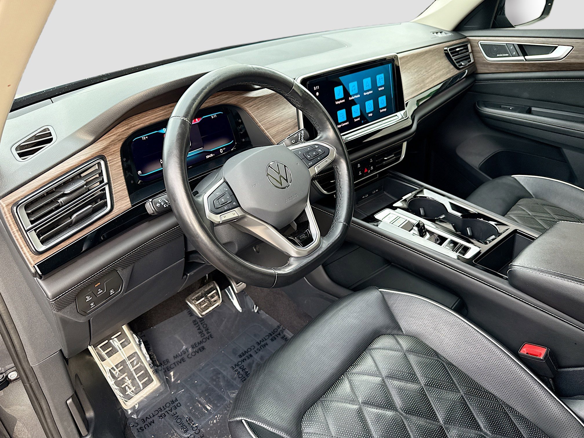 Used 2024 Volkswagen Atlas SEL Premium R-Line image 27