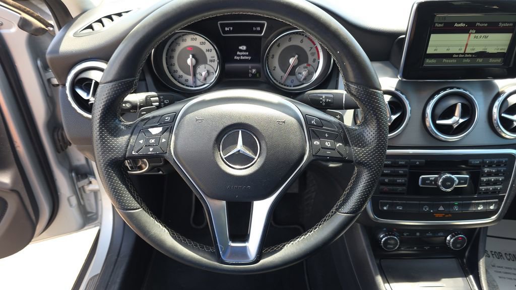 Used 2015 Mercedes-Benz GLA 250 4MATIC image 16