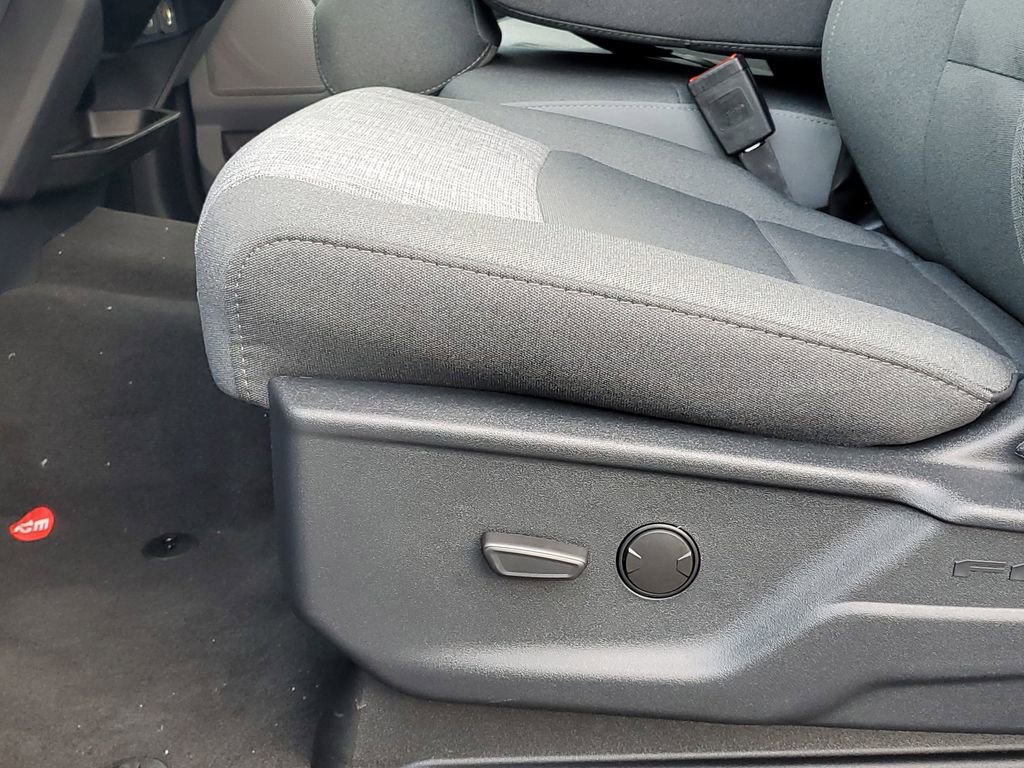 New 2026 Ford F250 XLT w/ XLT Premium Package image 8