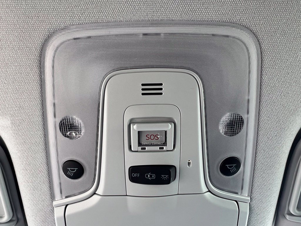 Certified 2022 Toyota Prius Prime XLE FWD image 32