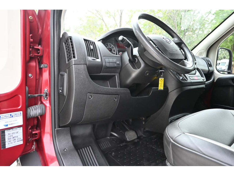 Used 2016 RAM ProMaster 2500 w/ Premium Appearance Group FWD image 26