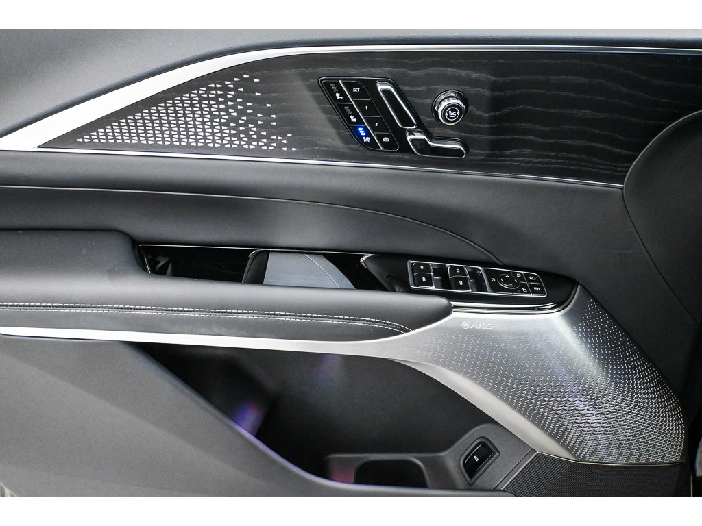 New 2026 Cadillac Lyriq V AWD/4WD image 16