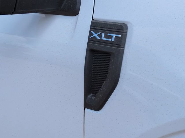 New 2026 Ford Maverick XLT w/ XLT Luxury Package FWD image 12