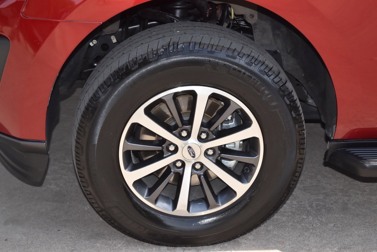 Used 2019 Ford Expedition XLT AWD/4WD image 39