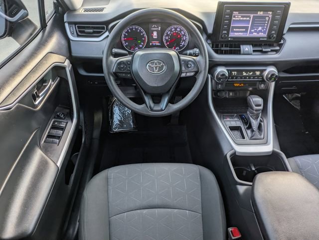 Used 2022 Toyota RAV4 XLE w/ Convenience Package image 11