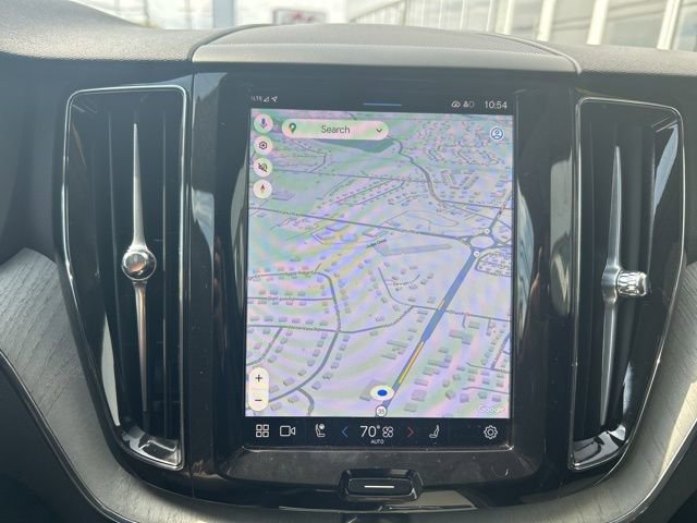 Certified 2025 Volvo XC60 B5 Plus AWD/4WD image 22