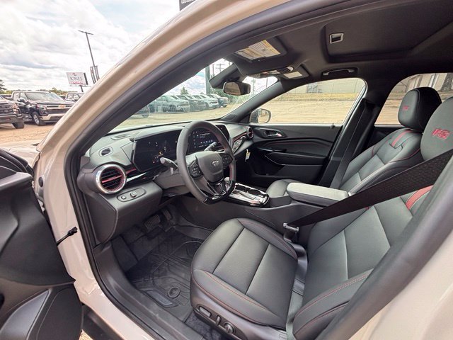 New 2026 Chevrolet Trax RS w/ Sunroof Package FWD image 11