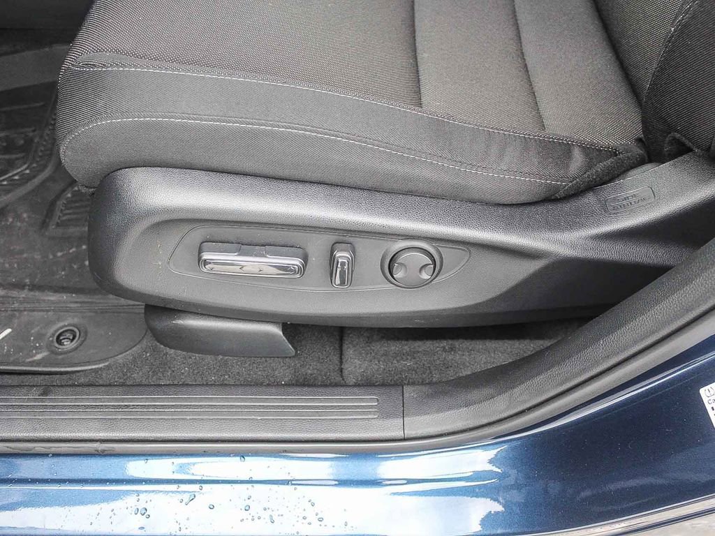 Certified 2025 Honda CR-V EX image 22