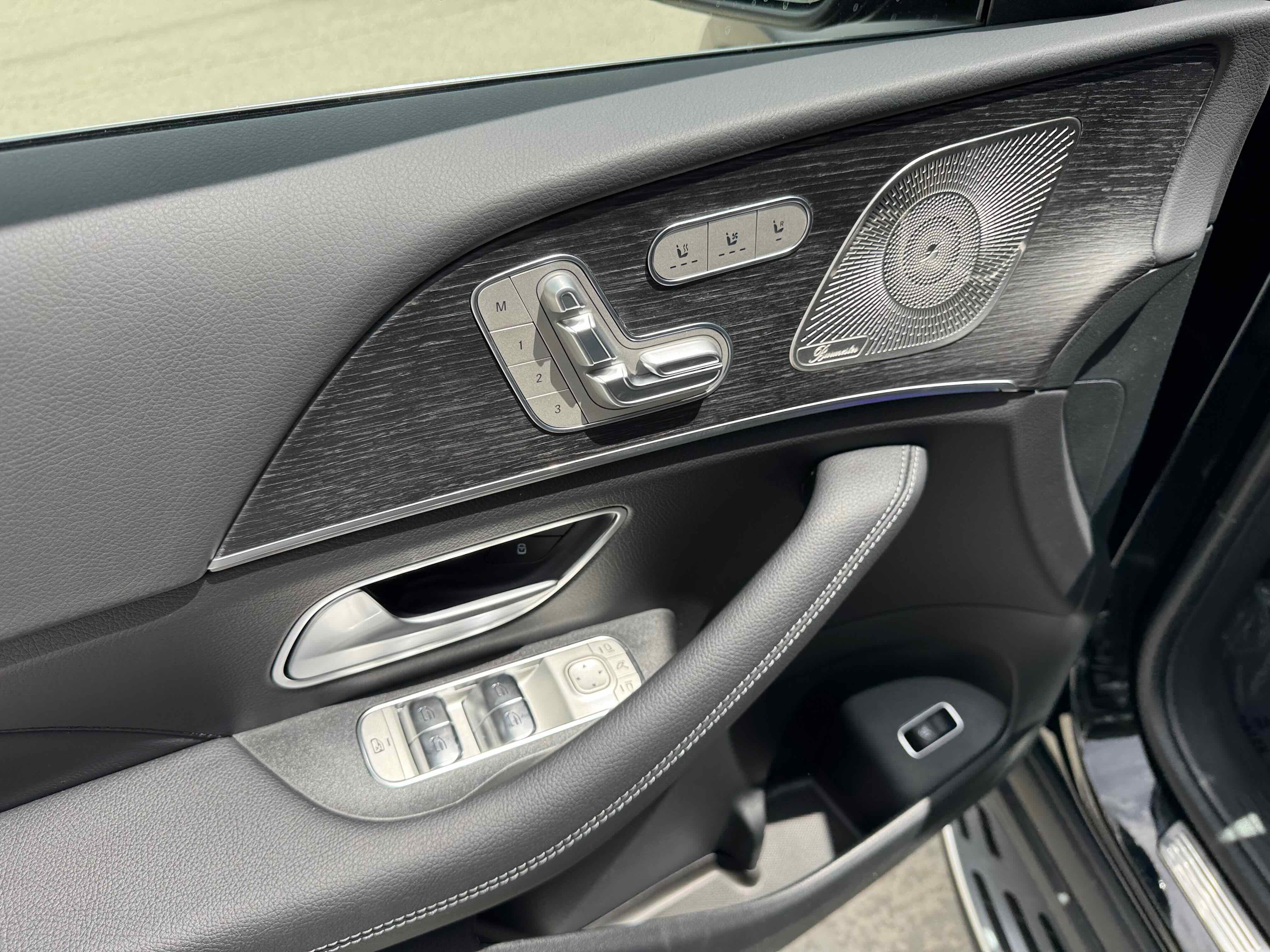 New 2025 Mercedes-Benz GLS 580 4MATIC image 16