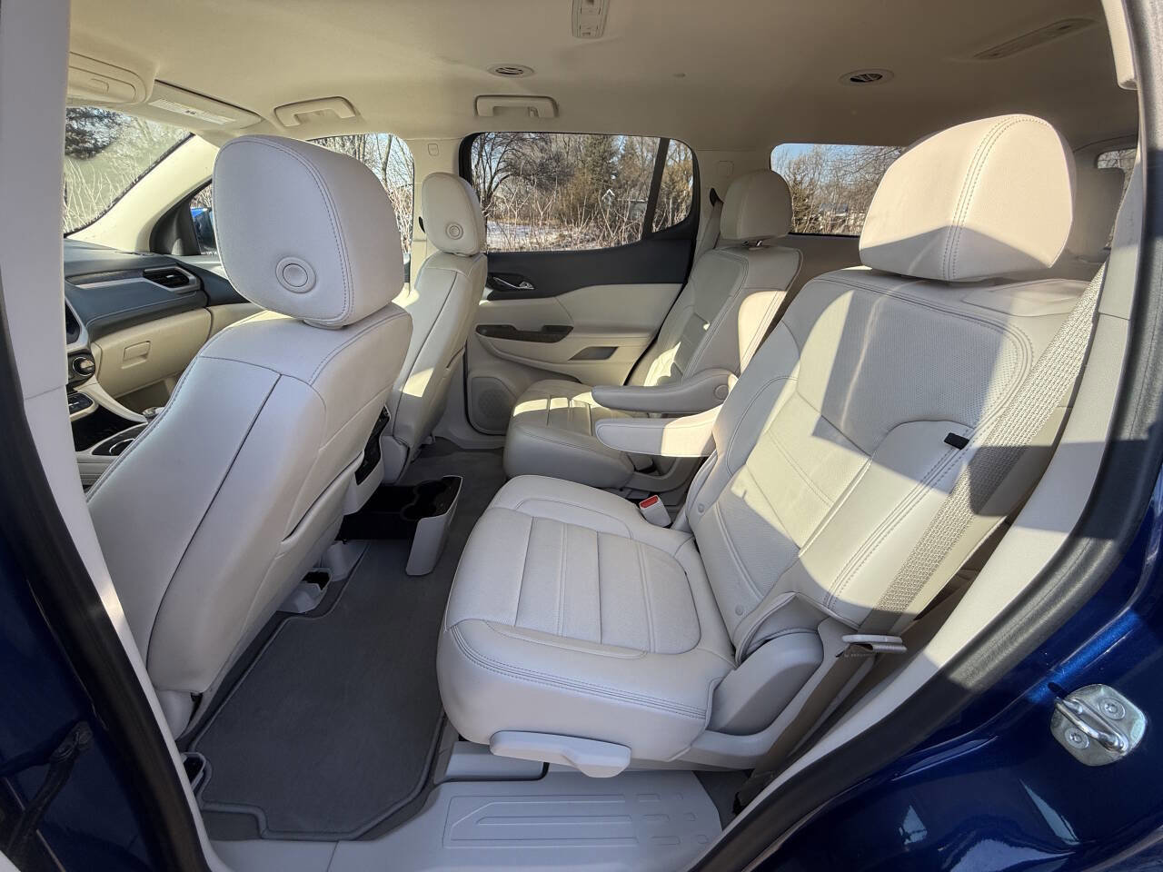 Used 2023 GMC Acadia Denali AWD/4WD image 10