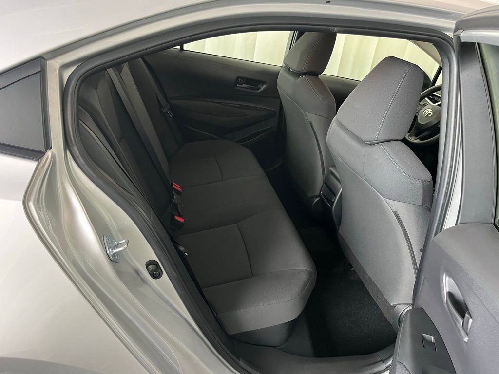 Used 2022 Toyota Corolla LE image 24