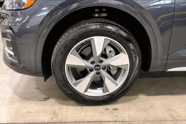 Certified 2024 Audi Q5 2.0T Premium Plus AWD/4WD image 9