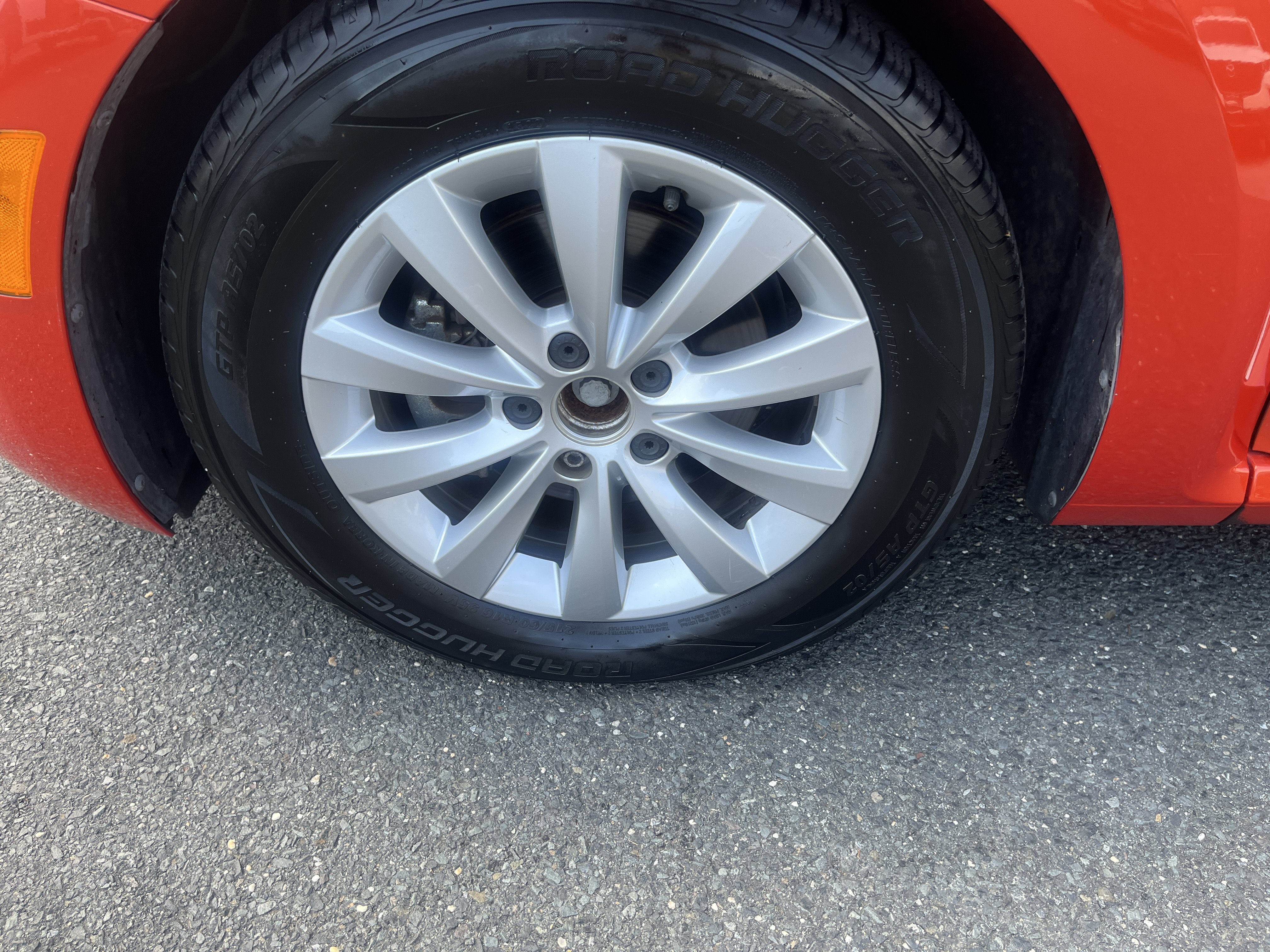 Used 2019 Volkswagen Beetle 2.0T S FWD image 9