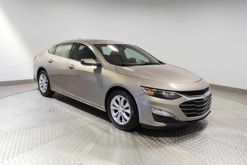 Used 2024 Chevrolet Malibu LT FWD image 1