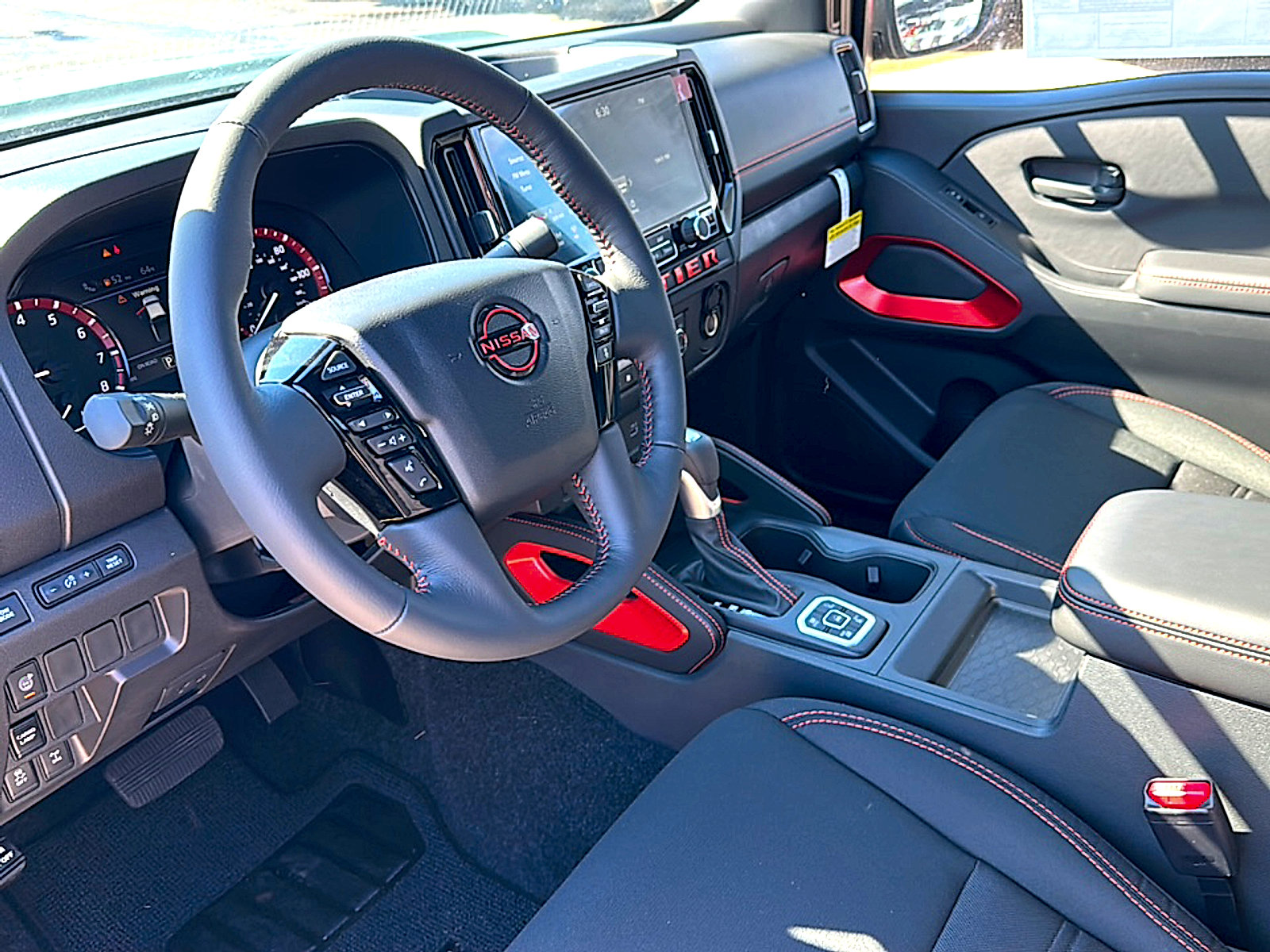 New 2026 Nissan Frontier PRO-4X w/ Tow Package AWD/4WD image 9