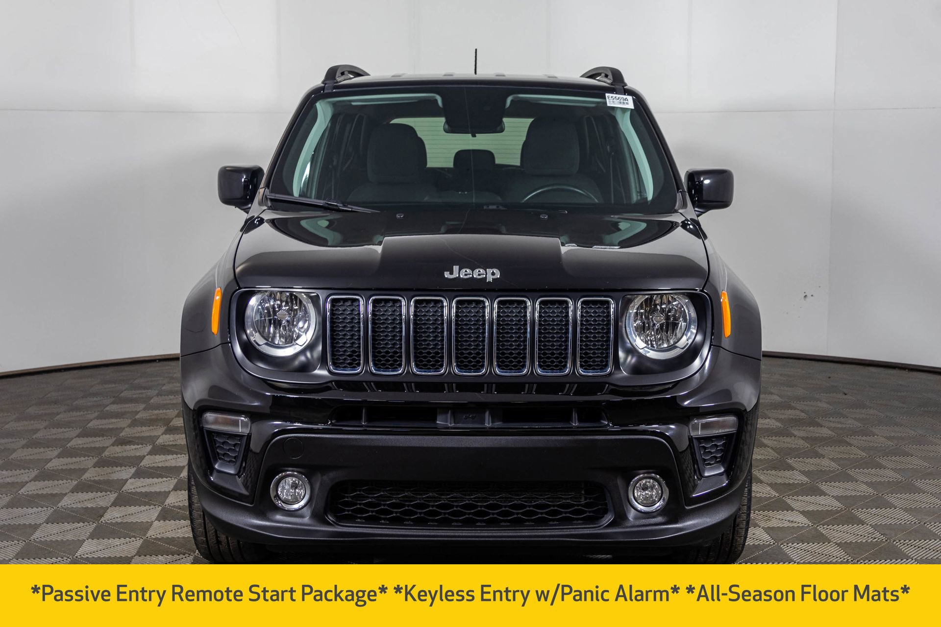 Used 2019 Jeep Renegade Latitude w/ Cold Weather Group image 11