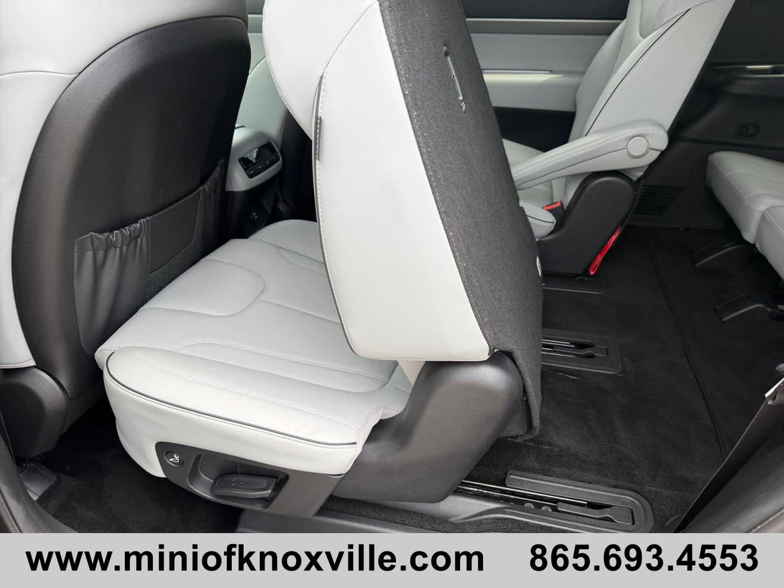 Used 2025 Hyundai Palisade SEL FWD image 16