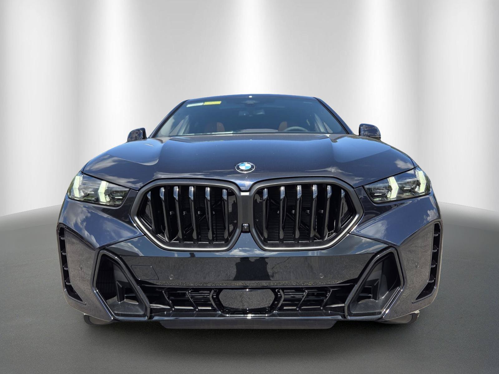 New 2027 BMW X6 xDrive40i w/ Premium Package AWD/4WD image 2
