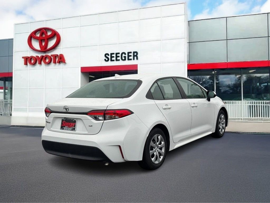 Used 2024 Toyota Corolla LE FWD video 3