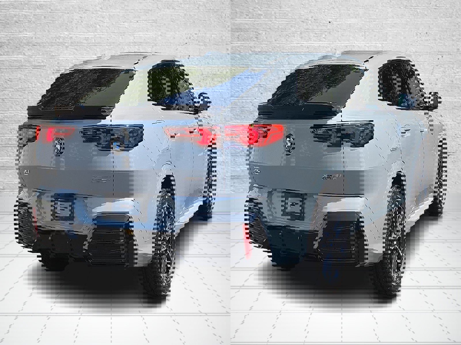 New 2025 BMW X2 xDrive28i w/ Technology Package image 4