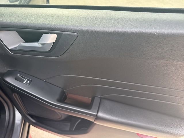 Used 2025 Ford Escape ST-Line image 25
