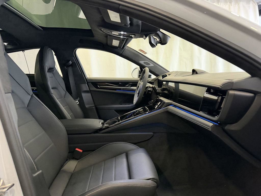 Used 2025 Porsche Panamera Turbo AWD/4WD image 16