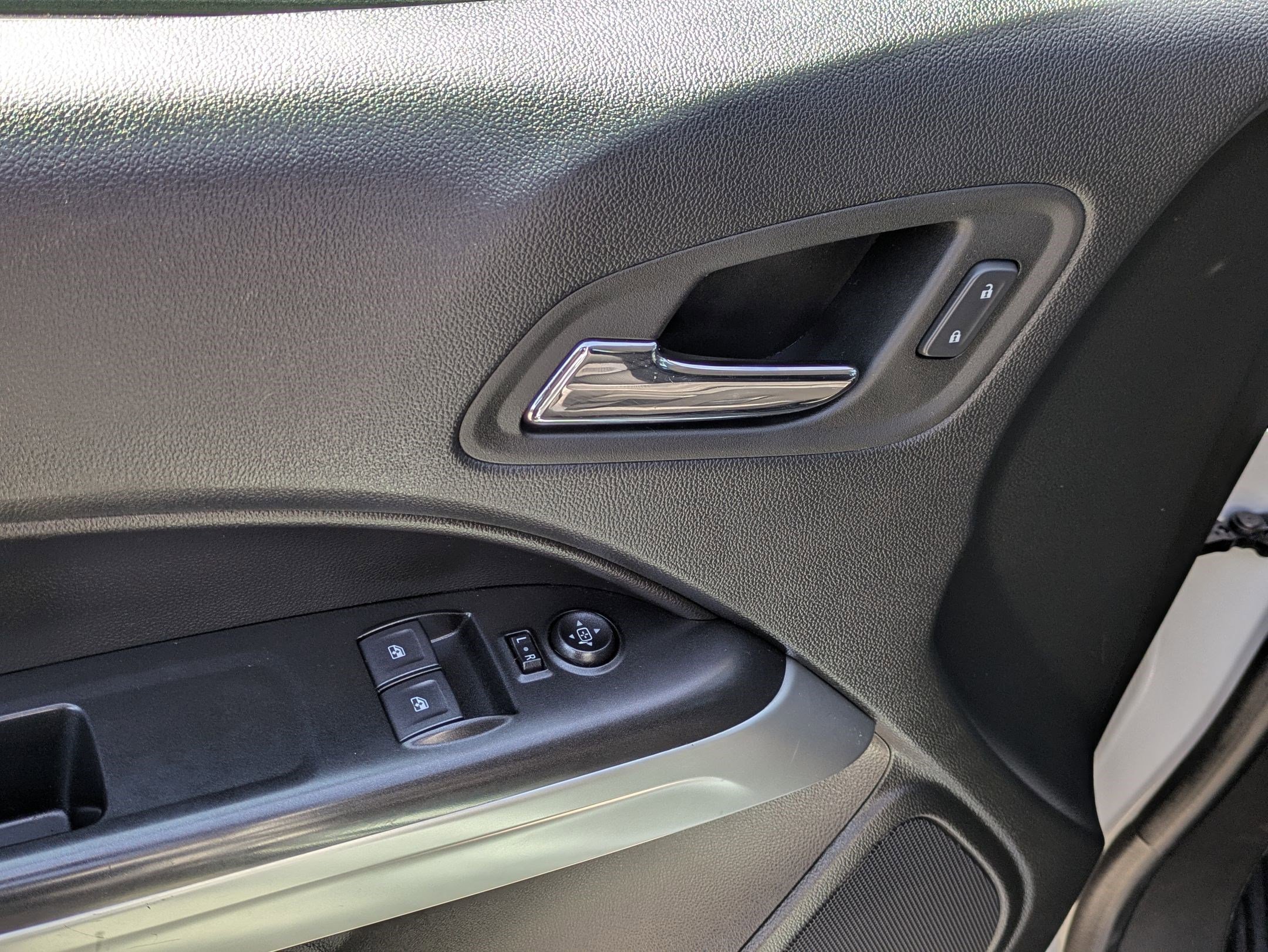 Used 2022 Chevrolet Colorado LT w/ Fleet Safety Package image 11
