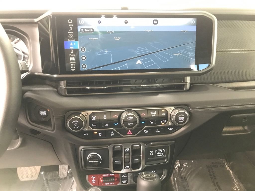 New 2025 Jeep Wrangler Unlimited Rubicon 392 image 17