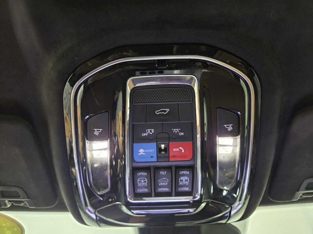 Certified 2025 Jeep Grand Cherokee L Summit AWD/4WD image 20
