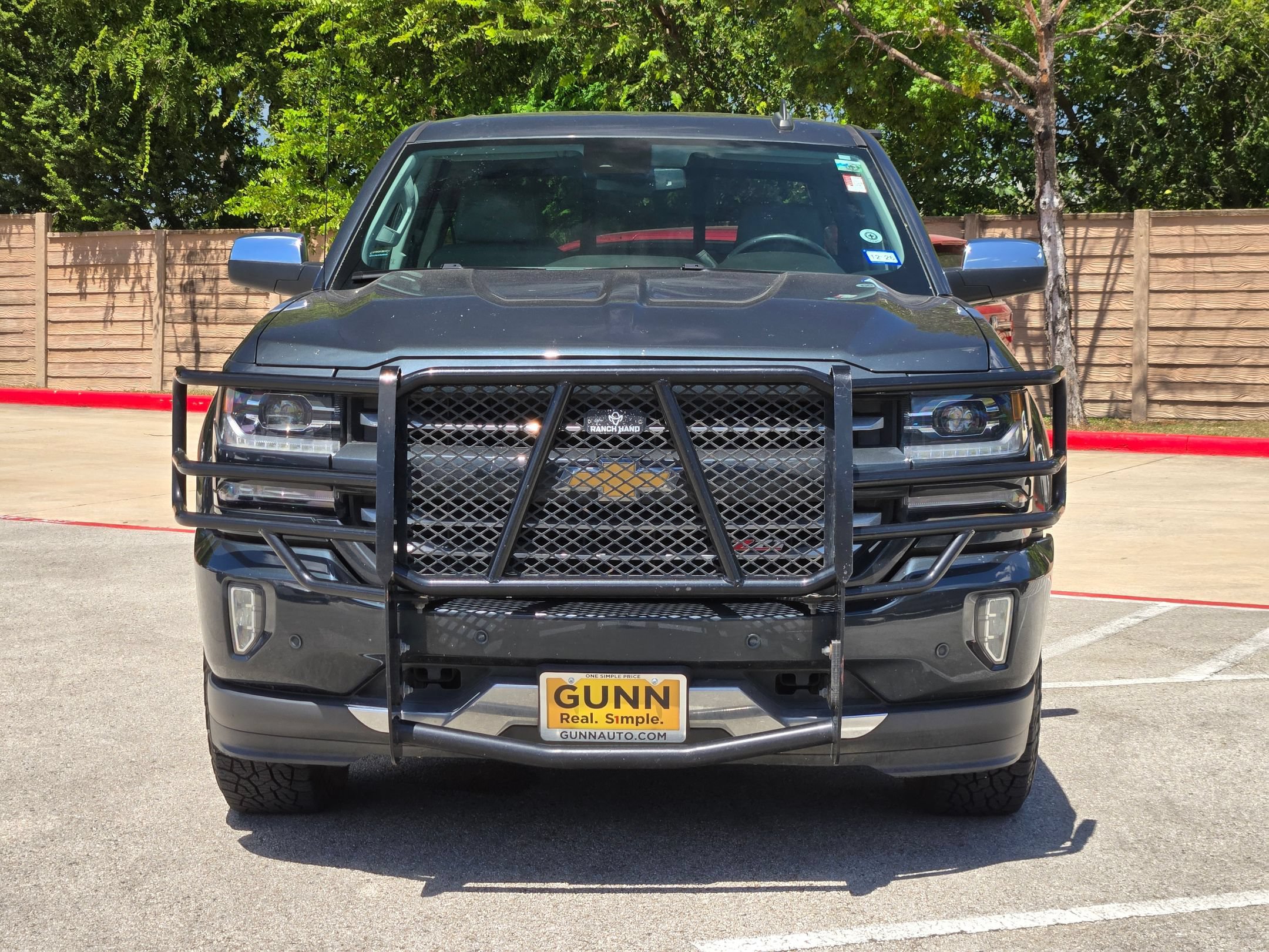 Used 2018 Chevrolet Silverado 1500 LTZ Z71 w/ LTZ Plus Package AWD/4WD image 8