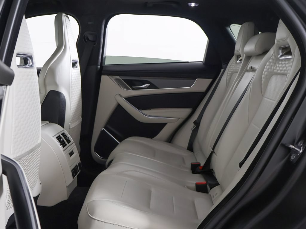 Used 2022 Jaguar F-PACE SVR AWD/4WD image 34