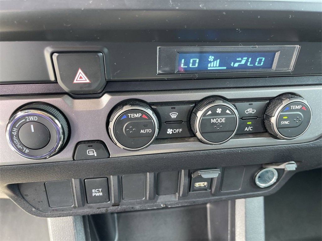 Used 2022 Toyota Tacoma SR image 18