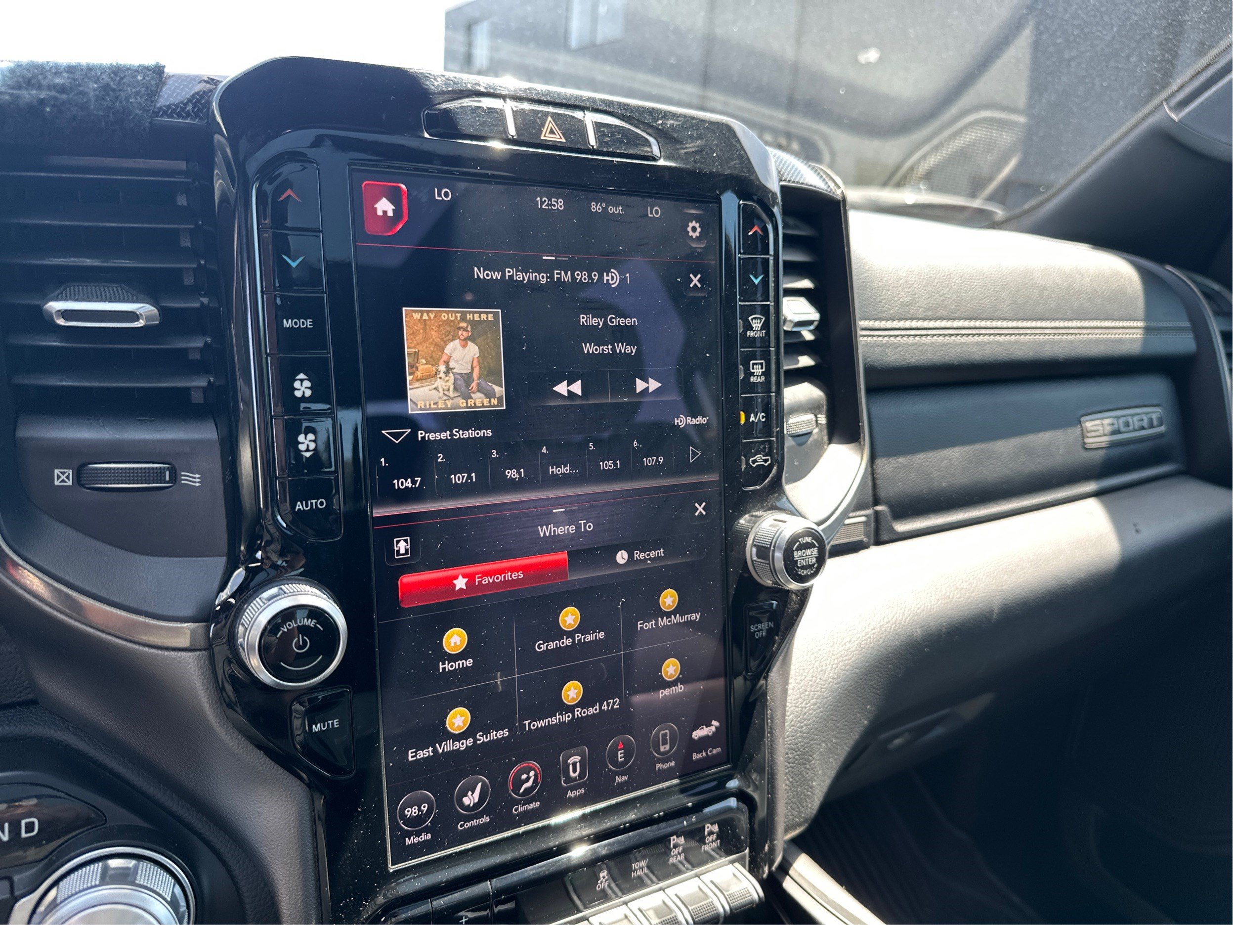 Used 2019 RAM 1500 Sport w/ Alpine Leather & Sound Group AWD/4WD image 13